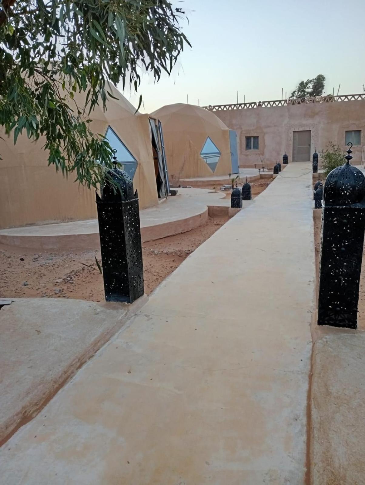 Hotel Restcamp Ergchebbi Merzouga Exterior foto